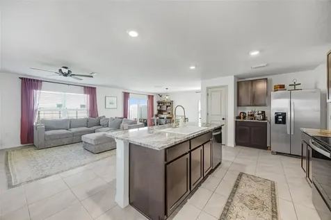 37092 Kings Crown Drive Zephyrhills FL 33541