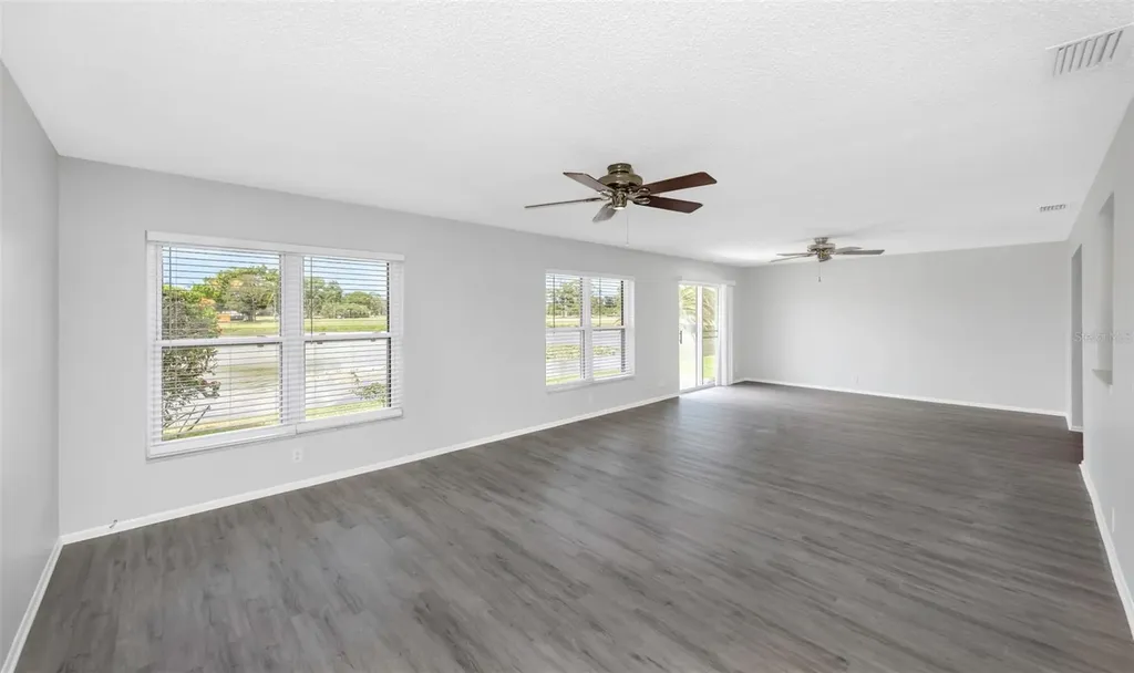 9220 40th Street N Pinellas Park FL 33782