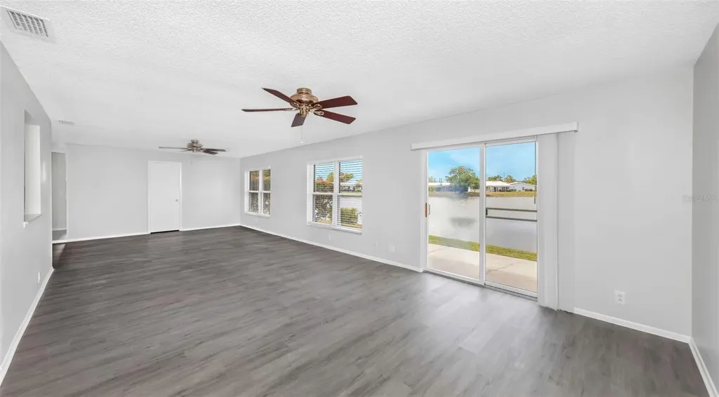 9220 40th Street N Pinellas Park FL 33782