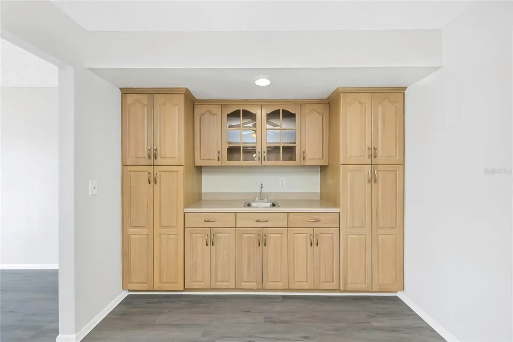 9220 40th Street N Pinellas Park FL 33782