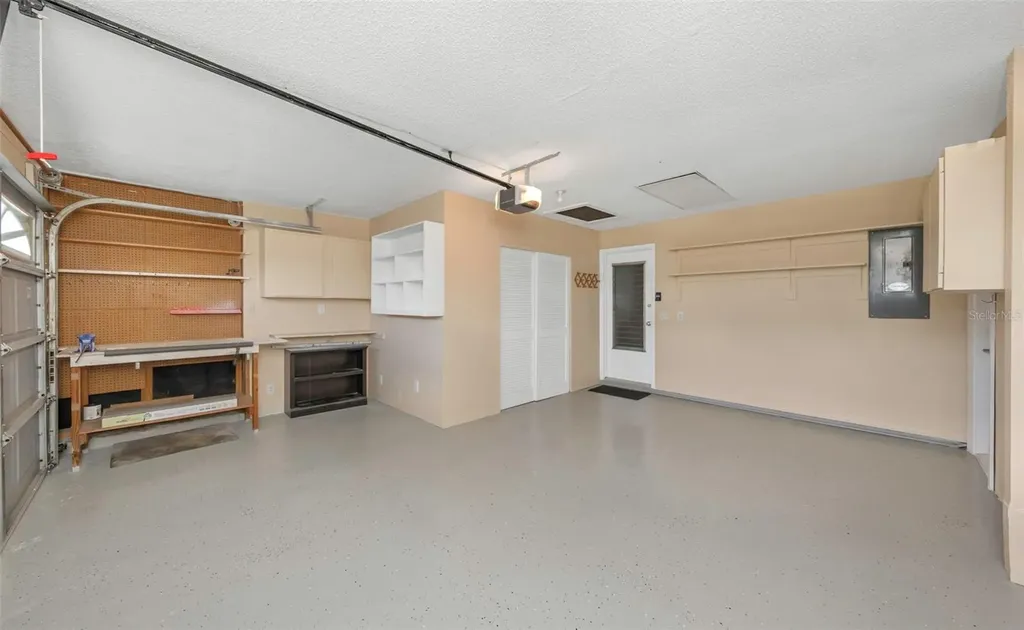 9220 40th Street N Pinellas Park FL 33782