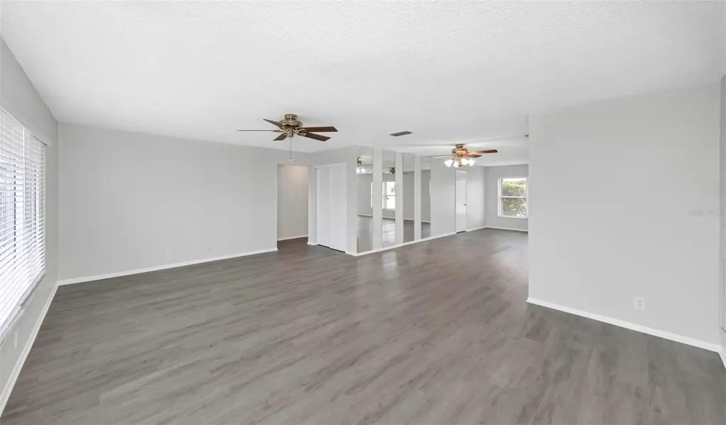 9220 40th Street N Pinellas Park FL 33782