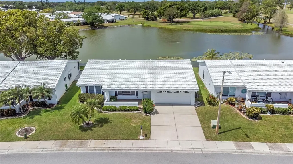 9220 40th Street N Pinellas Park FL 33782