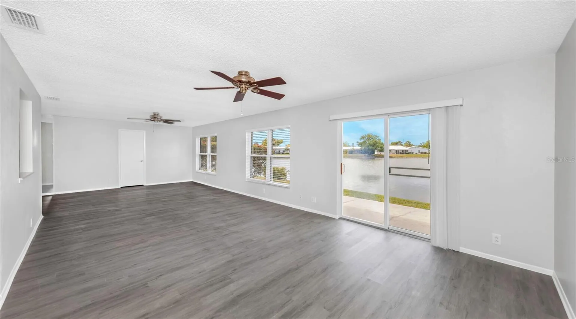 9220 40th Street N Pinellas Park FL 33782