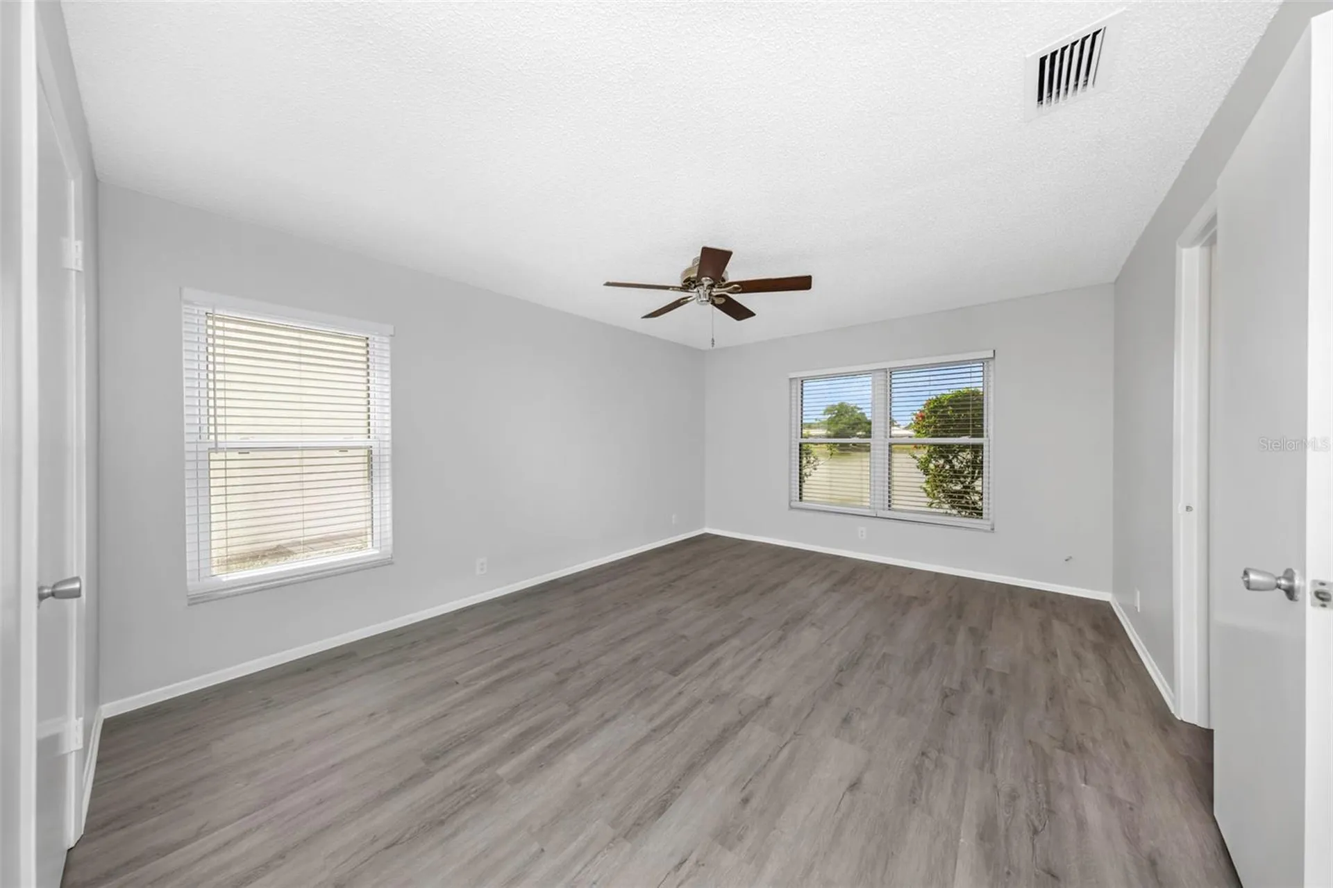 9220 40th Street N Pinellas Park FL 33782