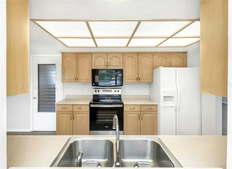 9220 40th Street N Pinellas Park FL 33782