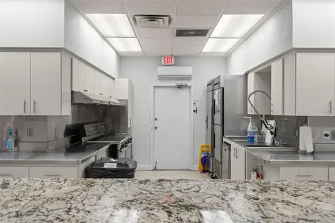 9220 40th Street N Pinellas Park FL 33782
