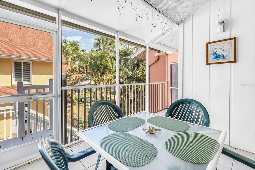 3742 41st Way S St Petersburg FL 33711