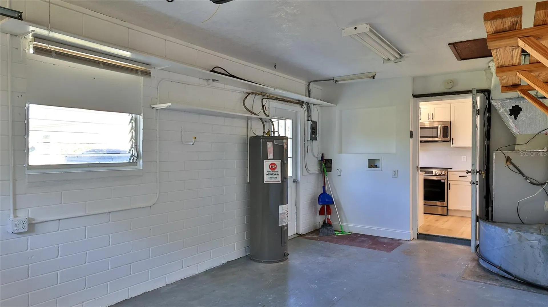 11 Swan Avenue New Smyrna Beach FL 32168