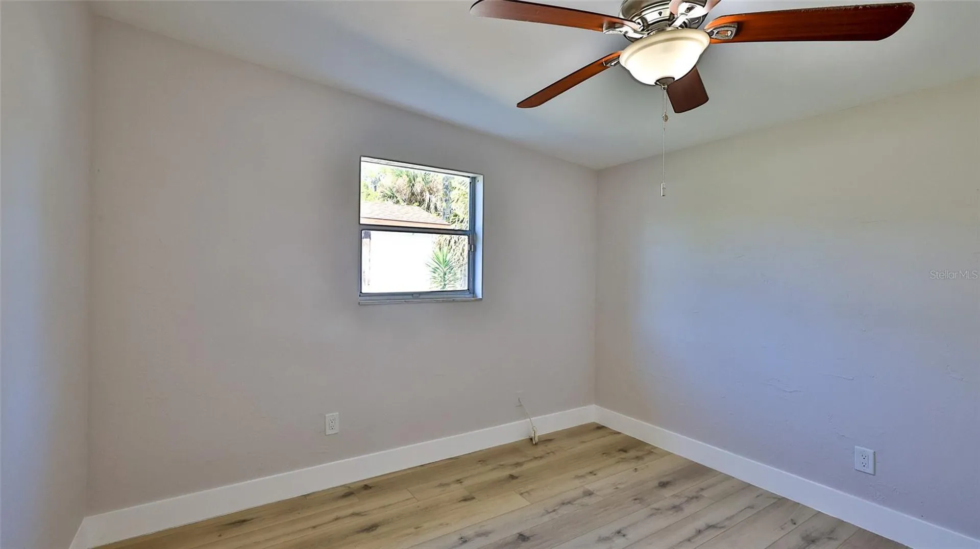 11 Swan Avenue New Smyrna Beach FL 32168