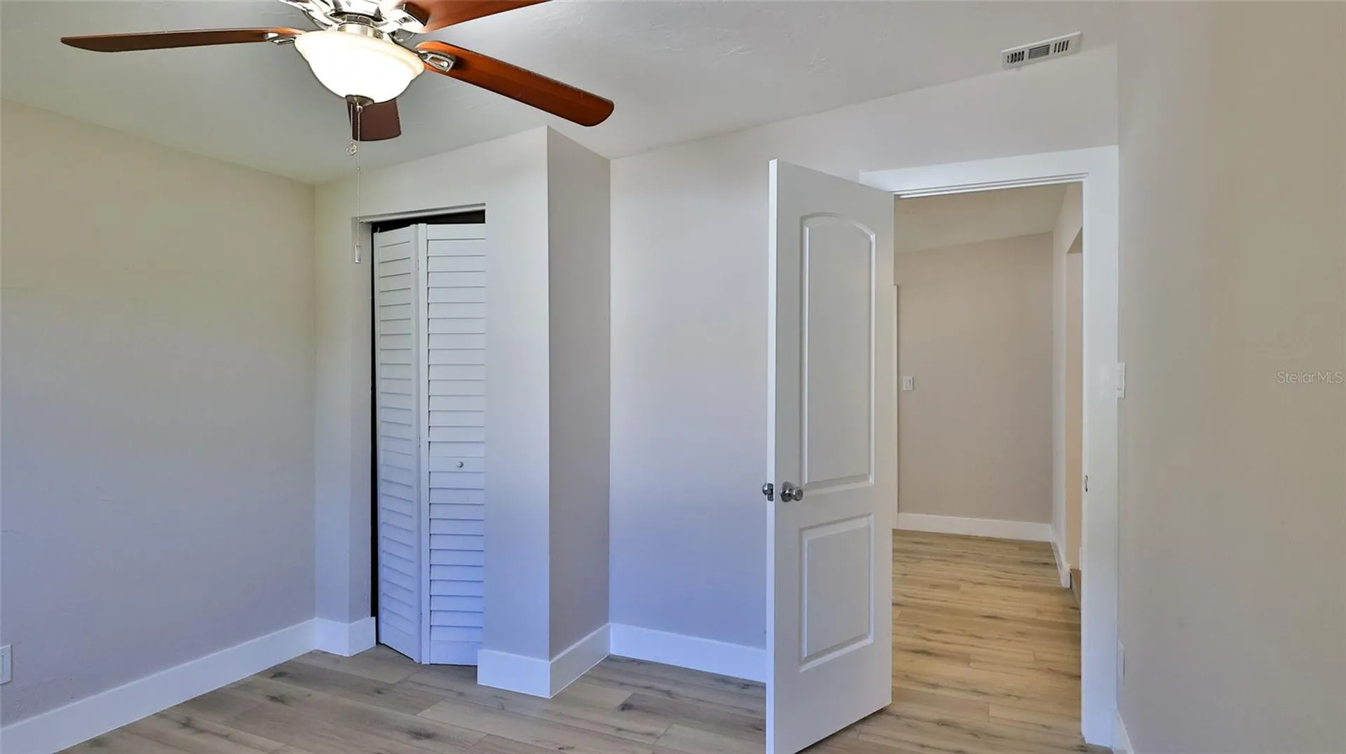 11 Swan Avenue New Smyrna Beach FL 32168