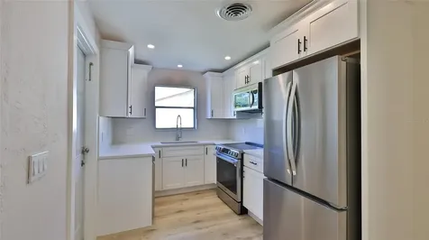 11 Swan Avenue New Smyrna Beach FL 32168