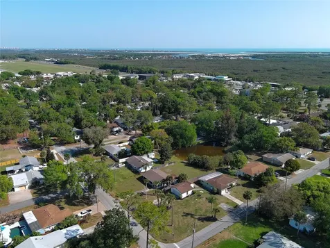 11 Swan Avenue New Smyrna Beach FL 32168