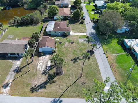 11 Swan Avenue New Smyrna Beach FL 32168