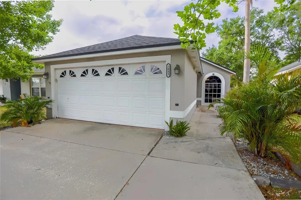 2083 Windward Pass Lakeland FL 33813
