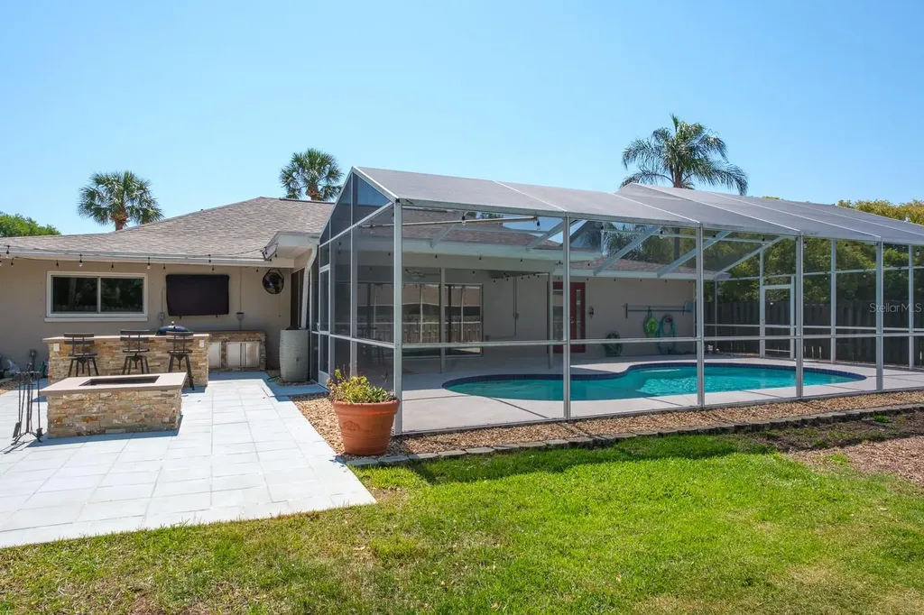 75 Woodcutter Lane Palm Harbor FL 34683