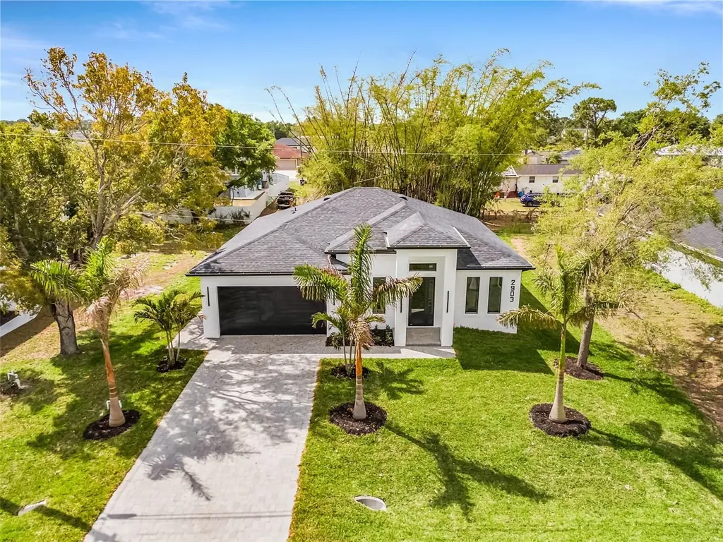 2903 10th Street SW Lehigh Acres FL 33976