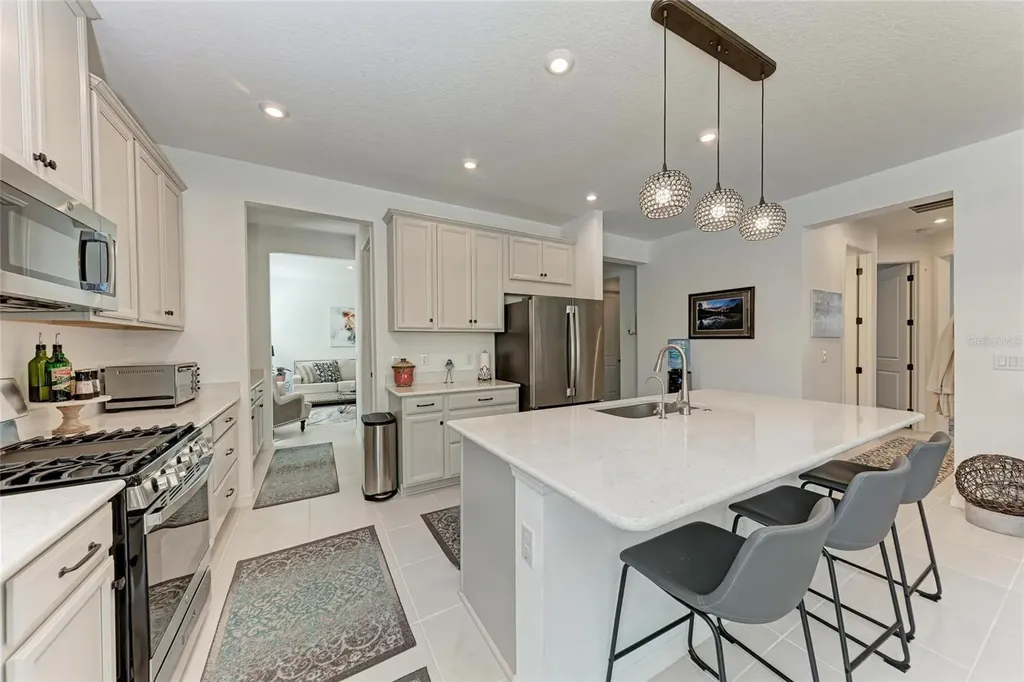 10010 Buckman Halls Drive Palmetto FL 34221