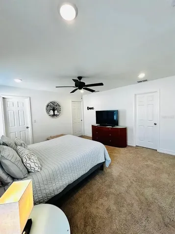 8565 Lamppost Lane Orlando FL 32832