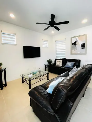 8565 Lamppost Lane Orlando FL 32832