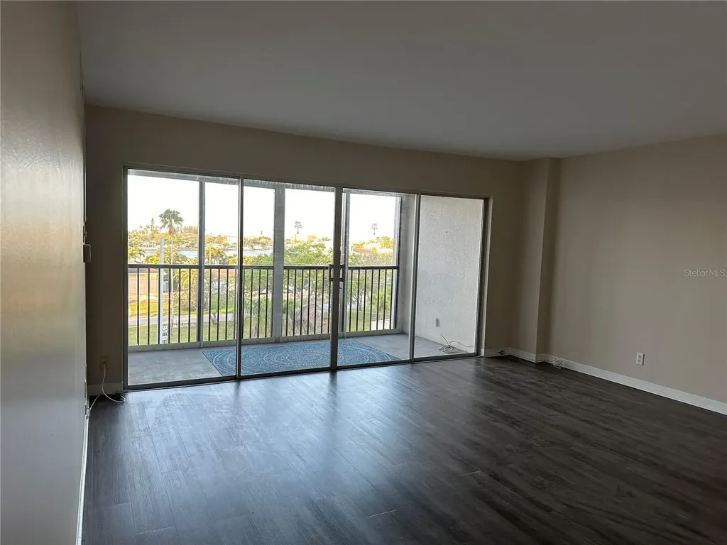 10355 Paradise Boulevard Treasure Island FL 33706