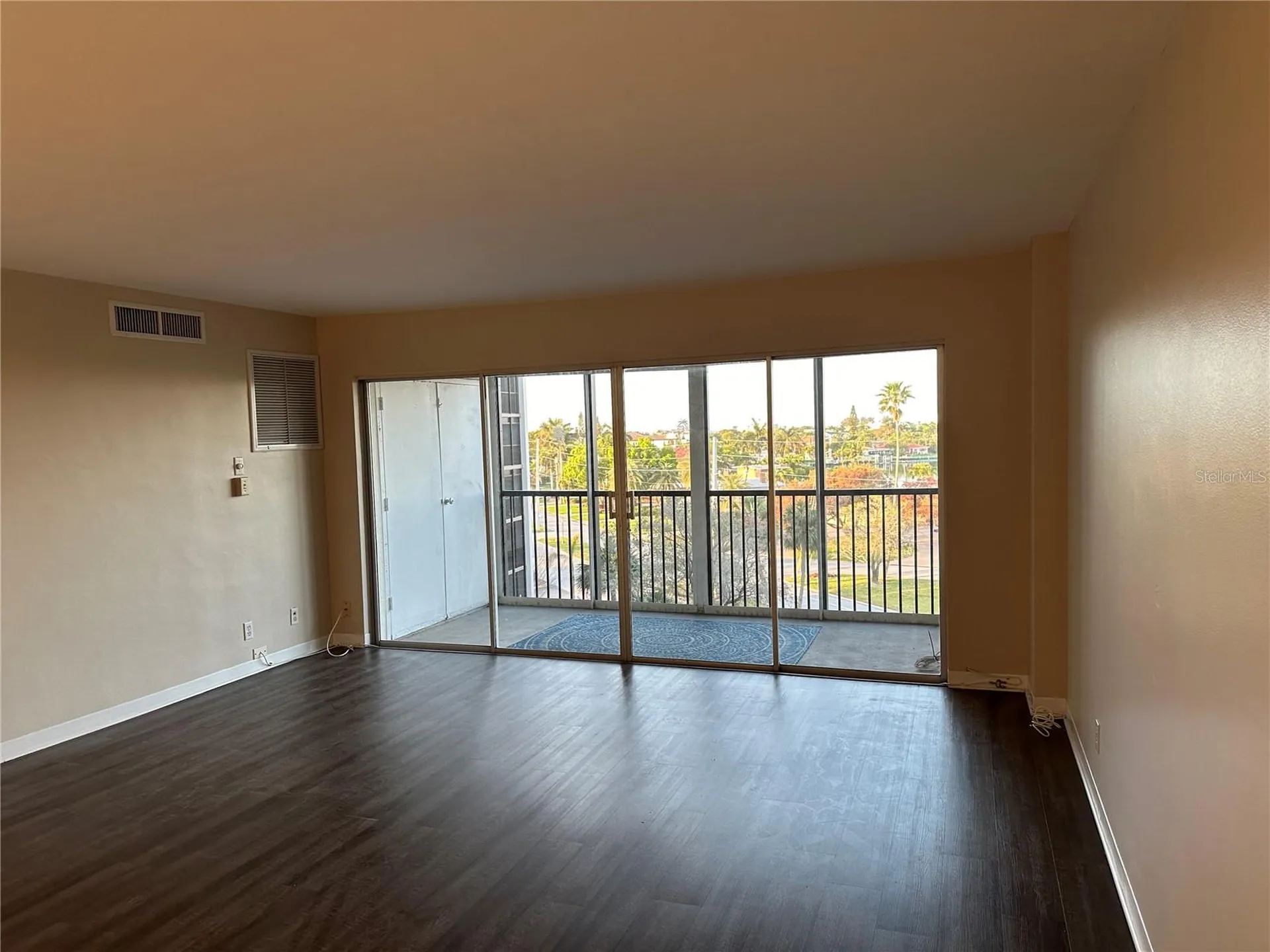 10355 Paradise Boulevard Treasure Island FL 33706
