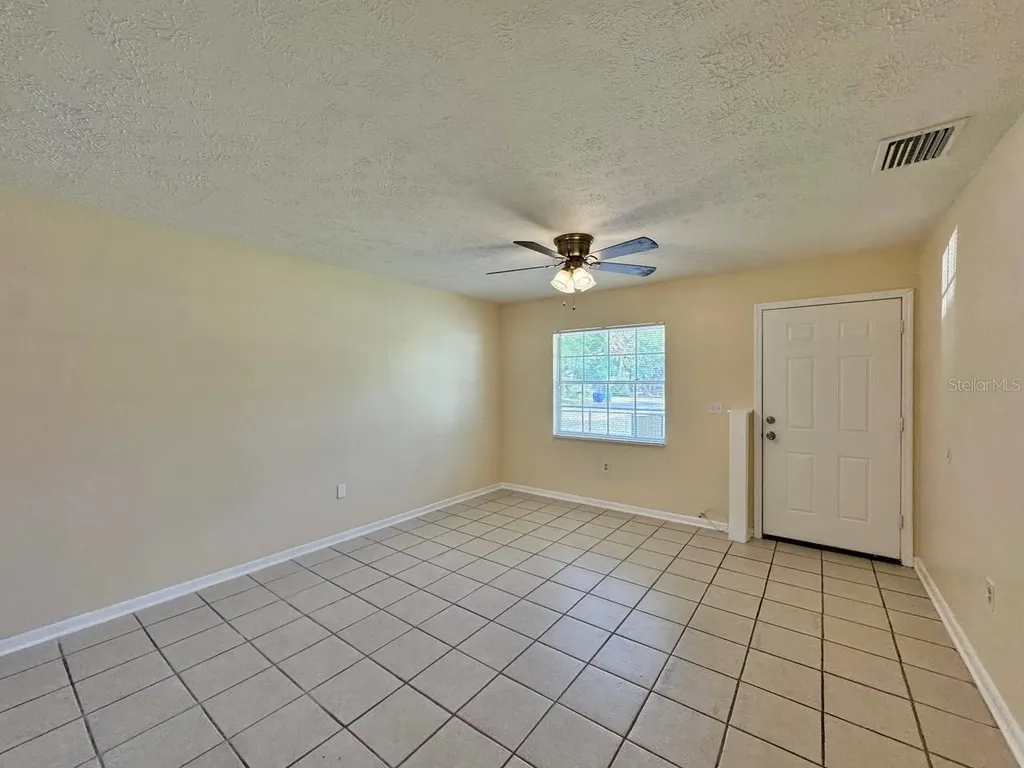 10015 N Aster Avenue Tampa FL 33612