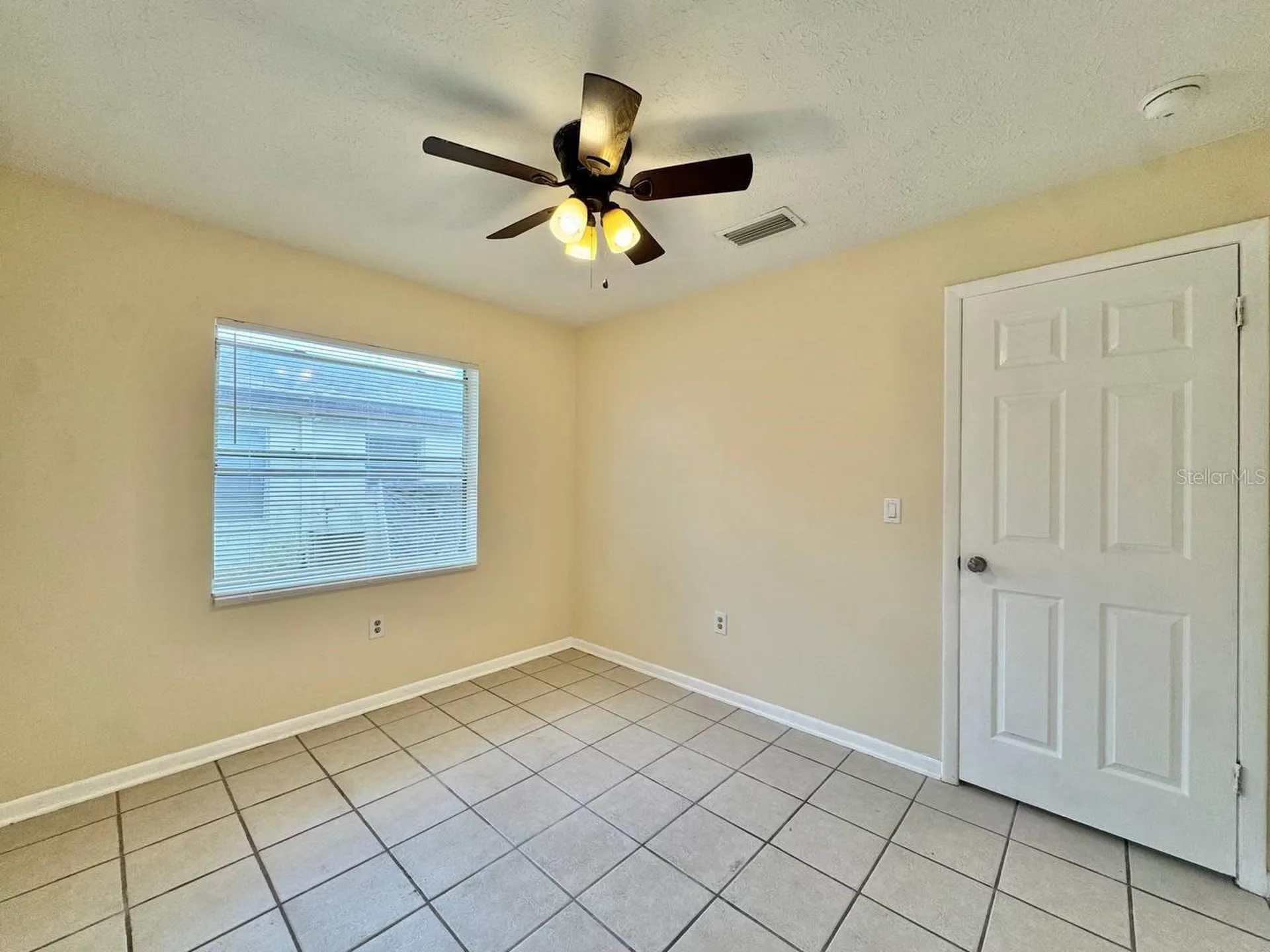 10015 N Aster Avenue Tampa FL 33612