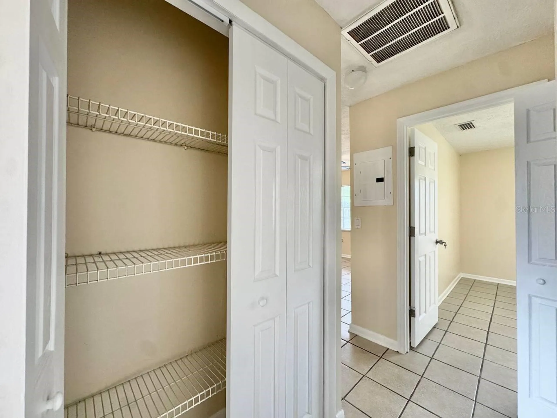10015 N Aster Avenue Tampa FL 33612