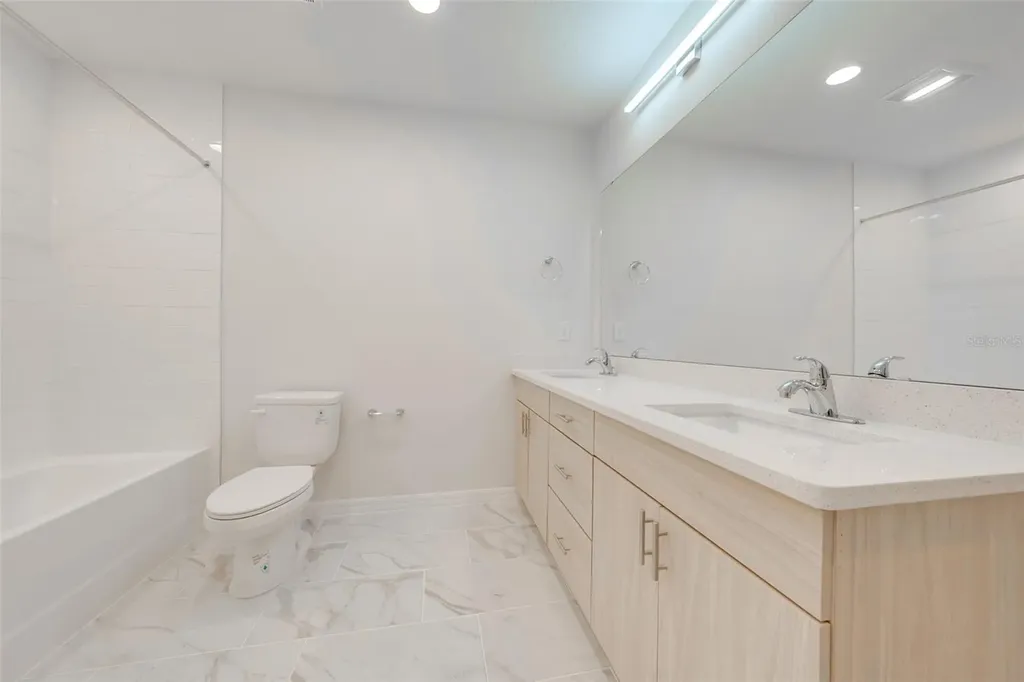 2147 Penny Lane Kissimmee FL 34741