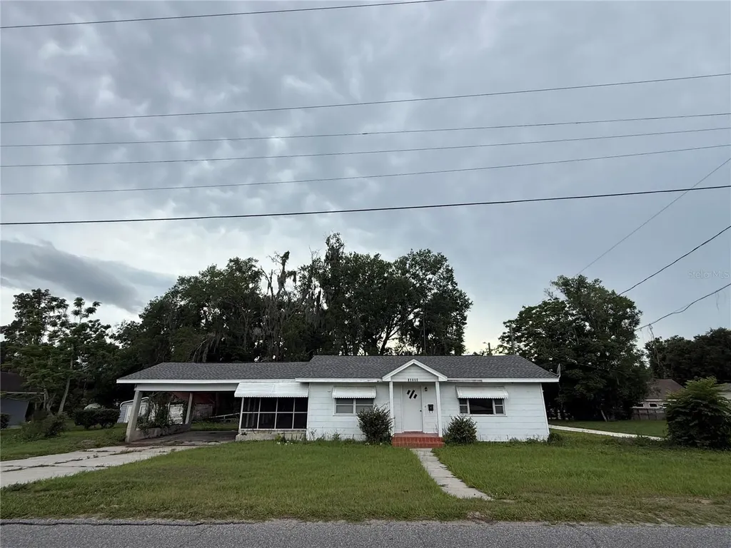 13725 10th Street Dade City FL 33525