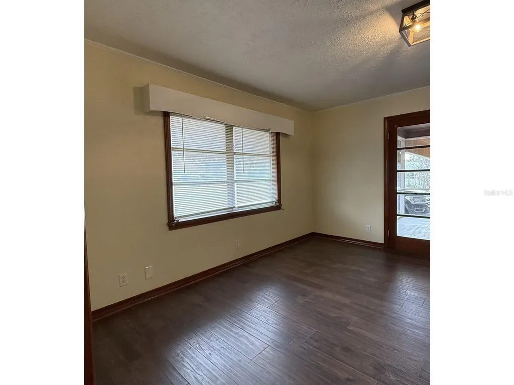 13725 10th Street Dade City FL 33525