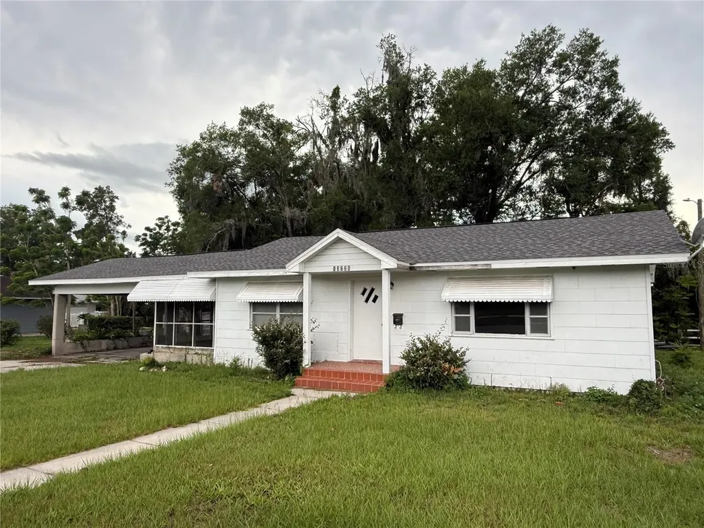 13725 10th Street Dade City FL 33525
