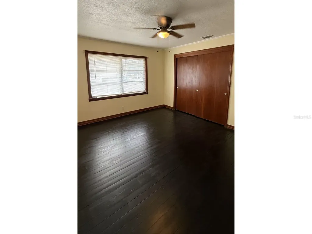 13725 10th Street Dade City FL 33525
