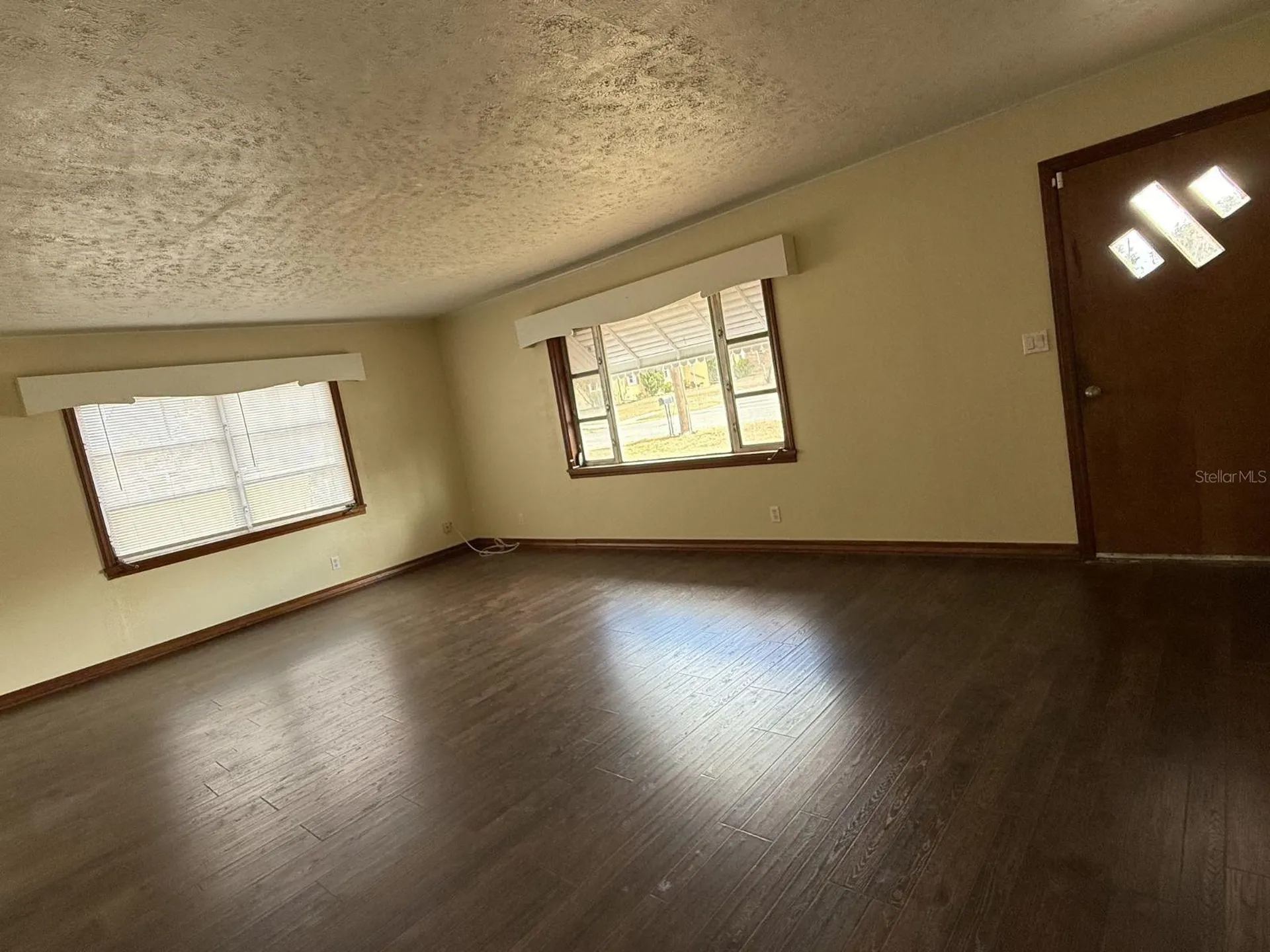 13725 10th Street Dade City FL 33525