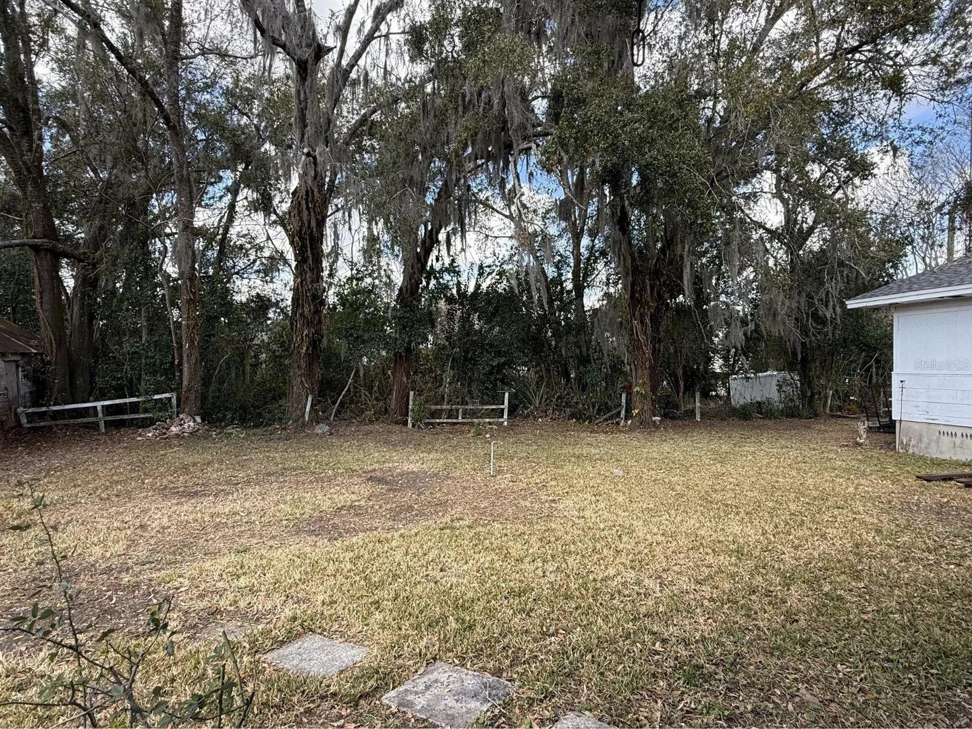 13725 10th Street Dade City FL 33525
