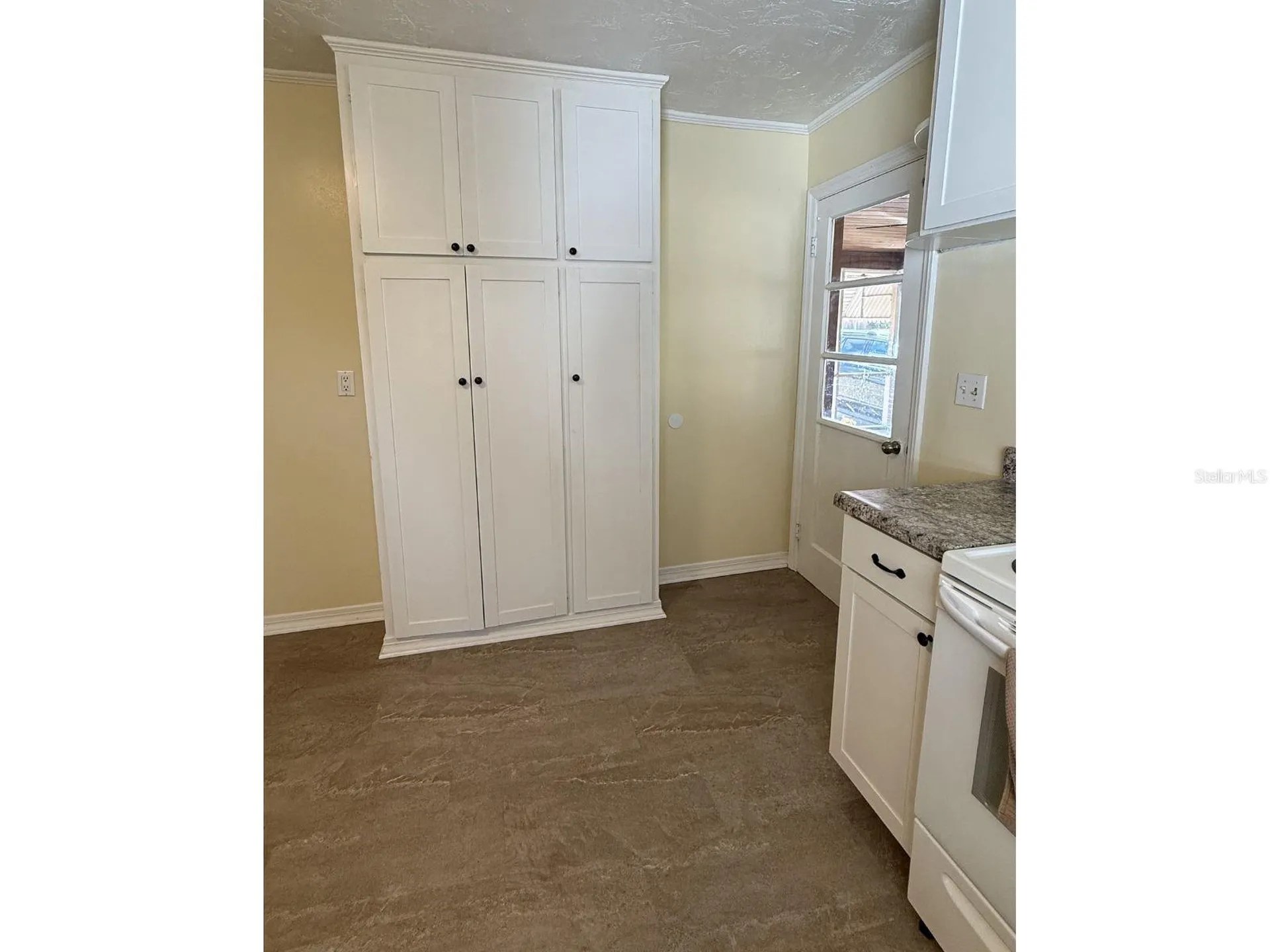 13725 10th Street Dade City FL 33525
