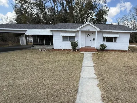 13725 10th Street Dade City FL 33525
