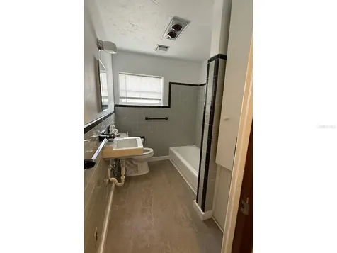 13725 10th Street Dade City FL 33525