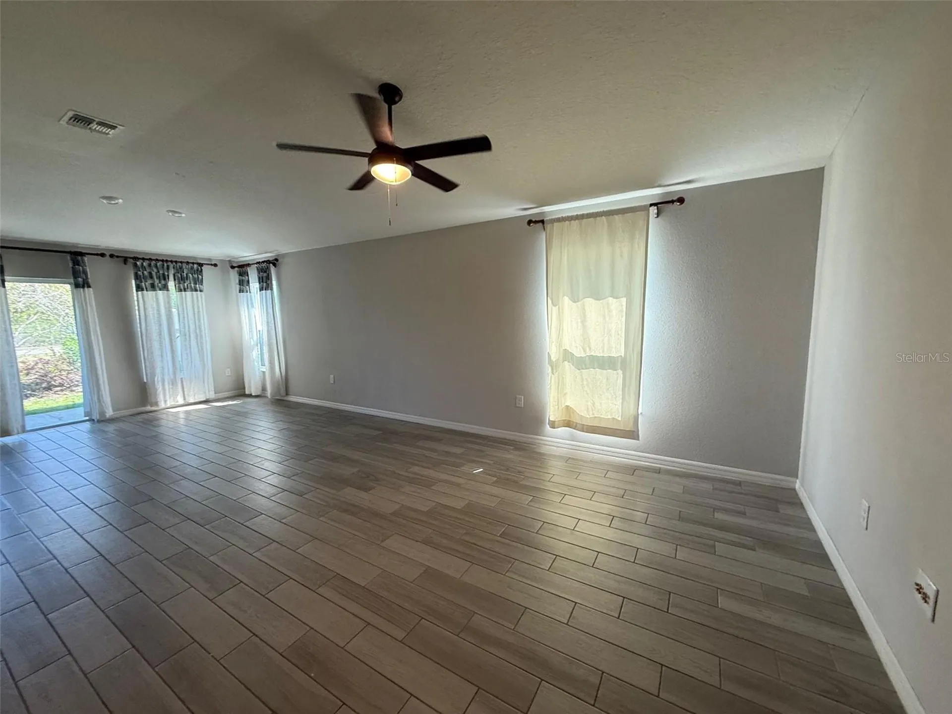 1037 Augustus Drive Davenport FL 33896