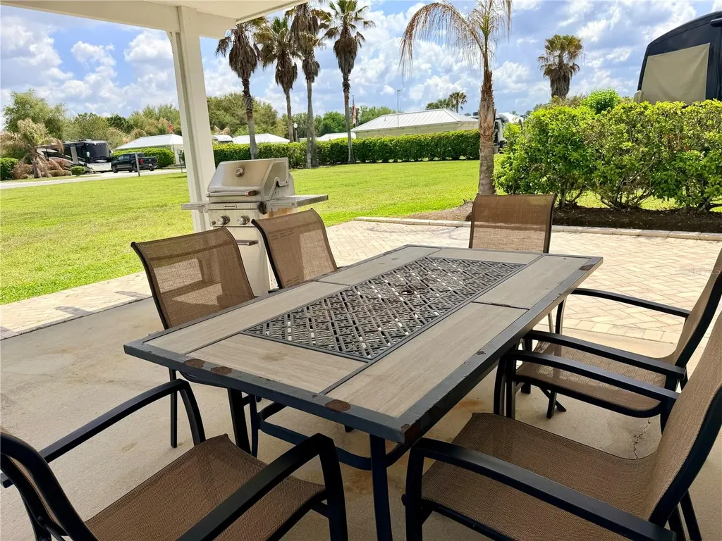 9501 SE 47th Way Webster FL 33597