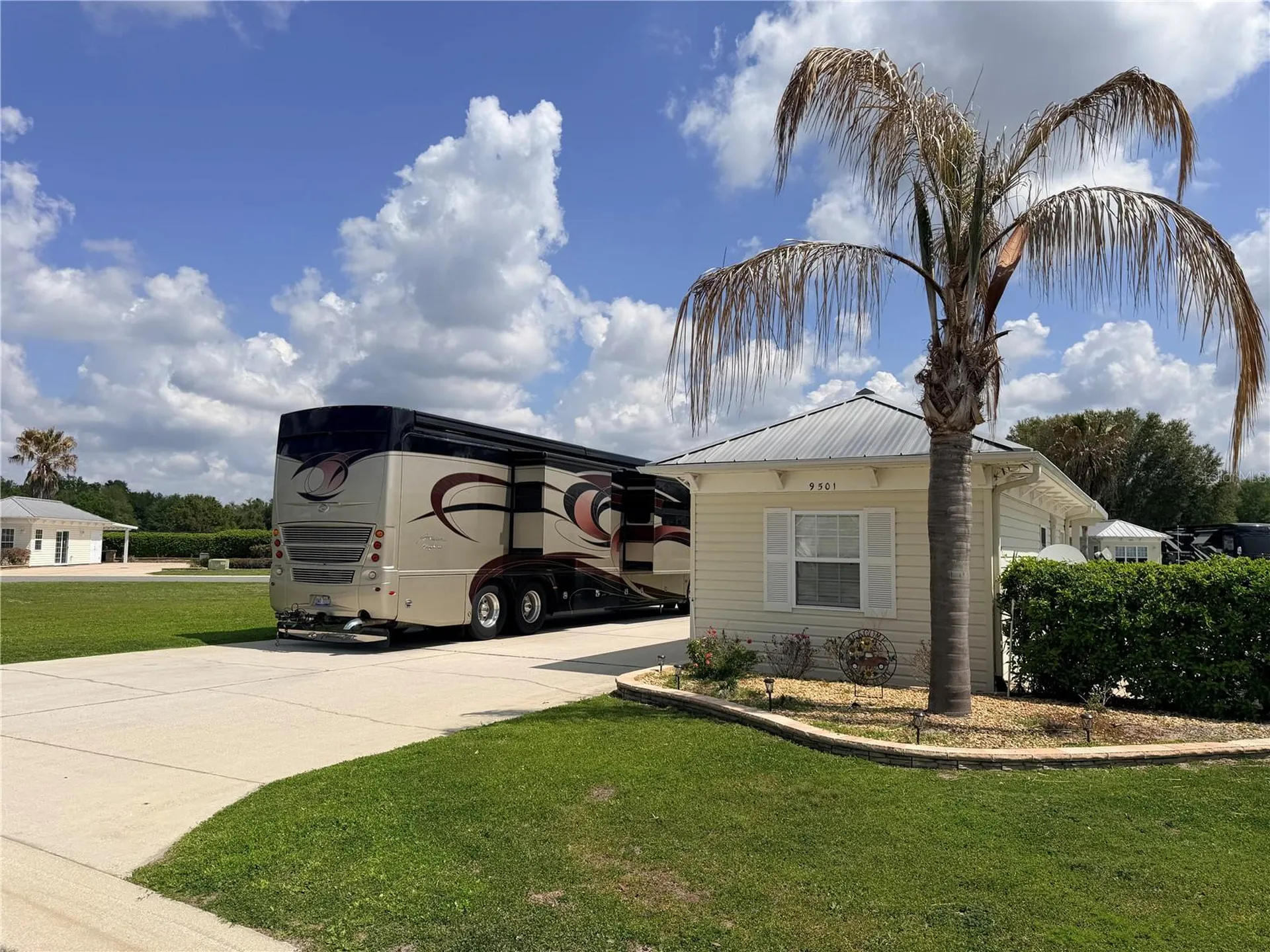 9501 SE 47th Way Webster FL 33597
