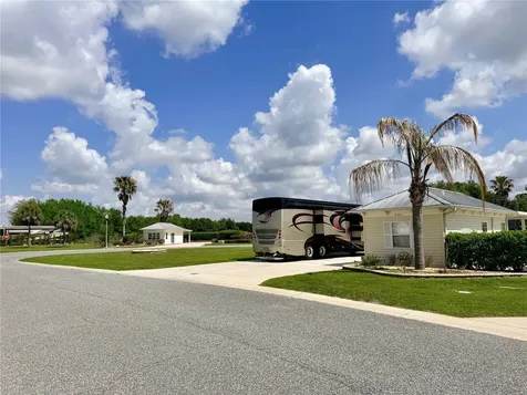 9501 SE 47th Way Webster FL 33597