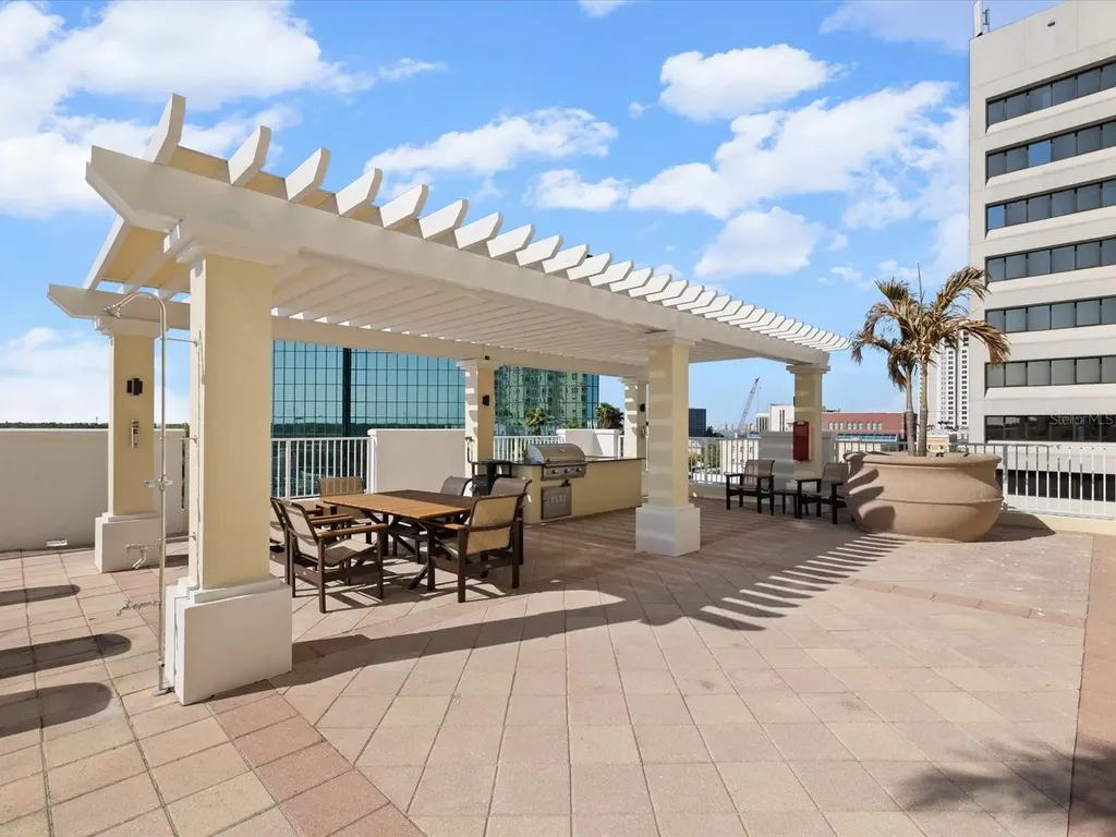 628 Cleveland Street Clearwater FL 33755