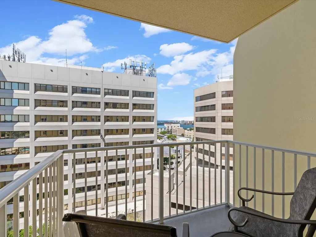 628 Cleveland Street Clearwater FL 33755