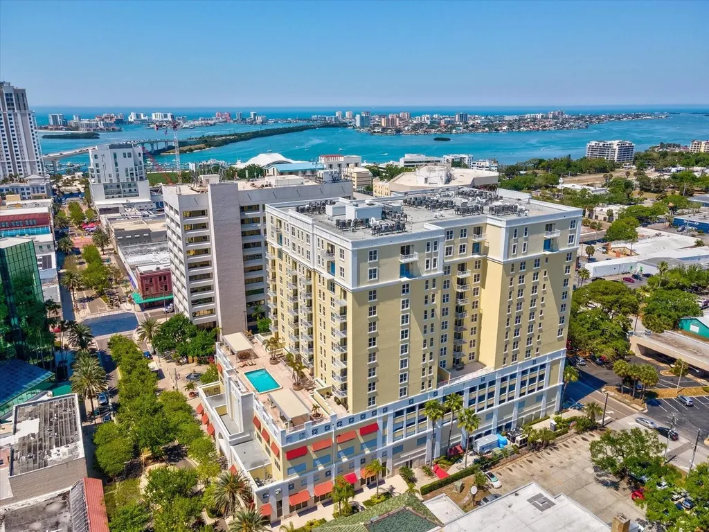 628 Cleveland Street Clearwater FL 33755