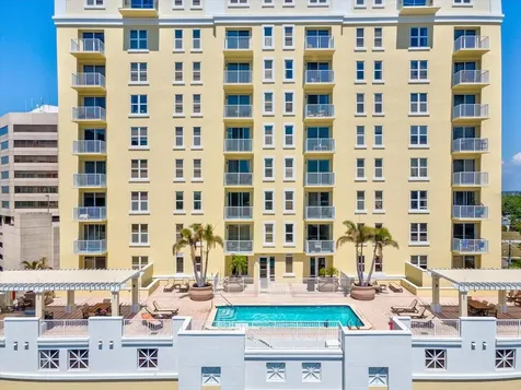 628 Cleveland Street Clearwater FL 33755
