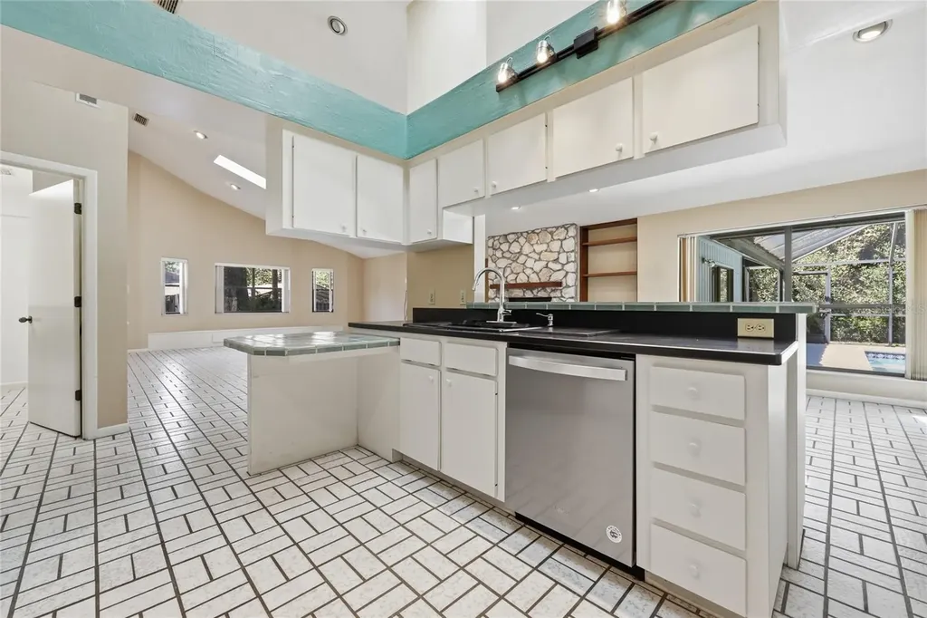2408 NW 14th Place Gainesville FL 32605