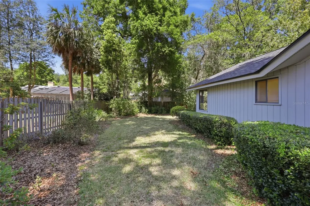 2408 NW 14th Place Gainesville FL 32605