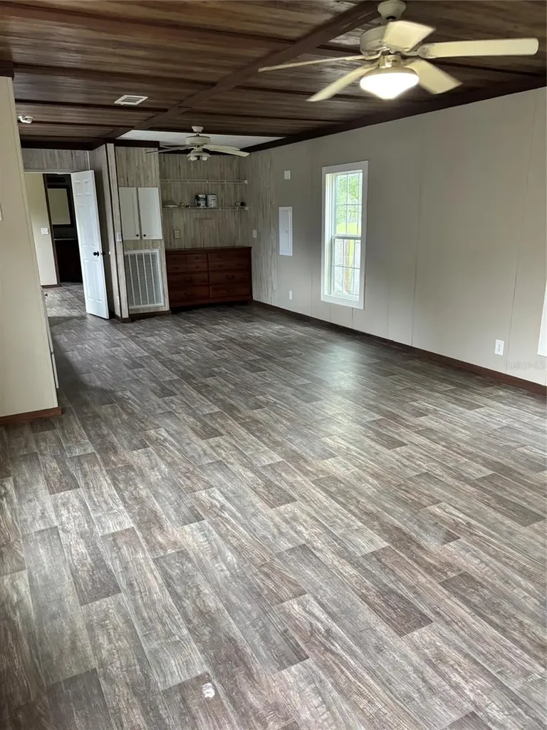 11511 NE 10th Terrace Oxford FL 34484